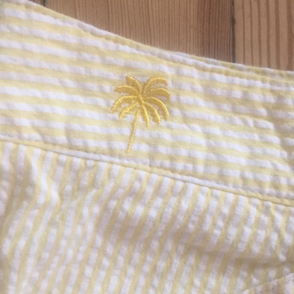 Pale yellow/white seersucker capris LILLY PULITZER size 4 - Picture 3 of 10